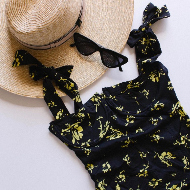 夏を盛り上げるスイムウェアコレクション8選！かわいい水着を探す 